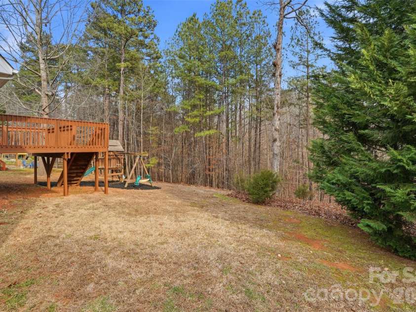 4701 Magnolia Ridge Drive, Waxhaw, NC 28173.  MLS# CAR4344434, YatesRealty ID 2668. 