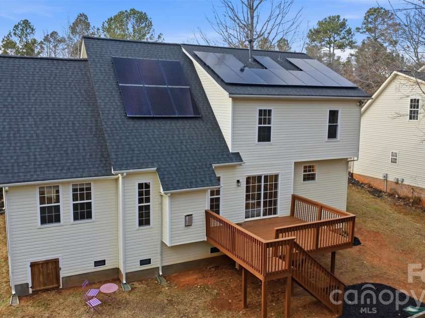 4701 Magnolia Ridge Drive, Waxhaw, NC 28173.  MLS# CAR4344434, YatesRealty ID 2668. Equipped with Solar Panels 