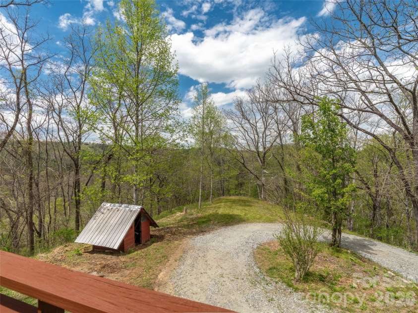 76 Raven Rock Lane, Marshall, NC 28753.  MLS# CAR4369847, YatesRealty ID 26680. Great views and cute chicken coop