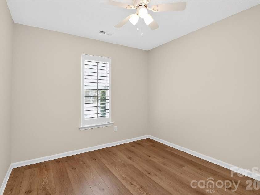 7022 Duchamp Drive, Charlotte, NC 28215.  MLS# CAR4356424, YatesRealty ID 26684. 2nd Bedroom