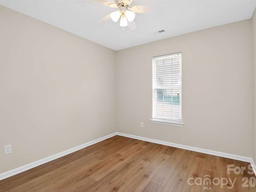 7022 Duchamp Drive, Charlotte, NC 28215.  MLS# CAR4356424, YatesRealty ID 26684. 3rd Bedroom