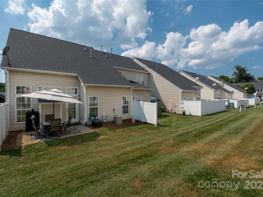 6225 Harrisburg Plaza, Harrisburg, NC 28075.  MLS# CAR4278154, YatesRealty ID 26686. 