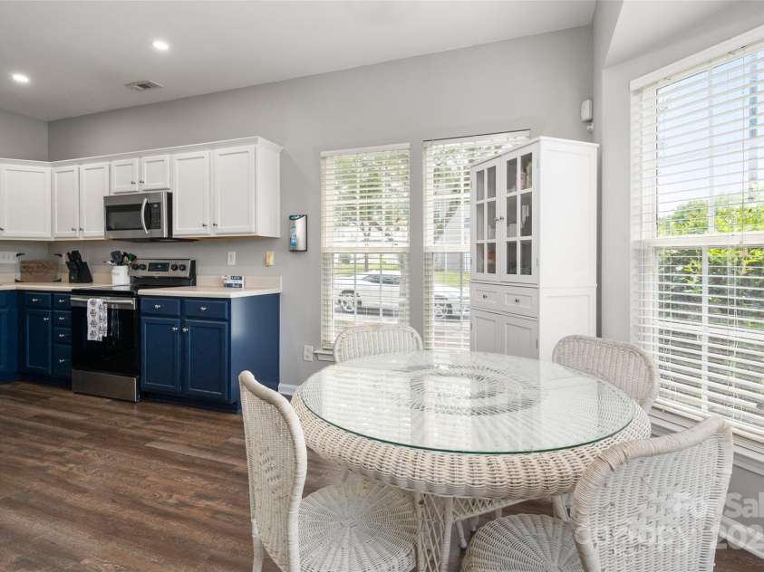 6225 Harrisburg Plaza, Harrisburg, NC 28075.  MLS# CAR4278154, YatesRealty ID 26686. 