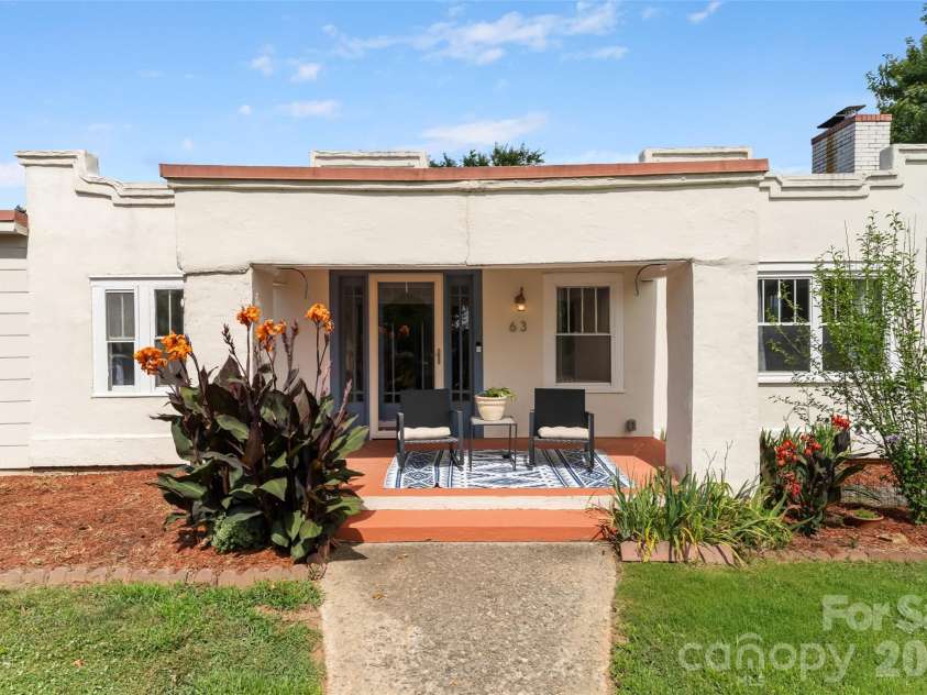 63 Washington Avenue, Asheville, NC 28804.  MLS# CAR4358977, YatesRealty ID 26686. 