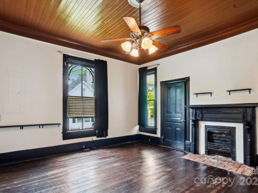 107 Hinton Street, Chester, SC 29706.  MLS# CAR4261539, YatesRealty ID 26688. Bedroom 1