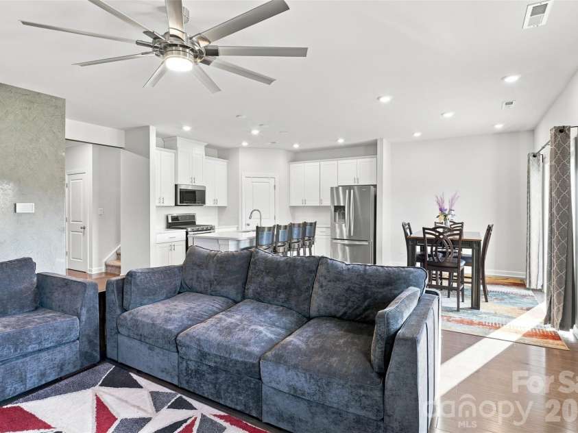 11416 Solstice Way, Huntersville, NC 28078.  MLS# CAR4413200, YatesRealty ID 26688. 