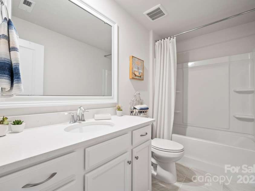 22014 Finworthy Lane, Huntersville, NC 28078.  MLS# CAR4234167, YatesRealty ID 2669. 