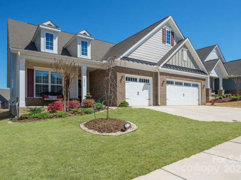 22014 Finworthy Lane, Huntersville, NC 28078.  MLS# CAR4234167, YatesRealty ID 2669. 