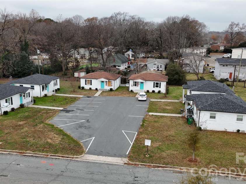 2232 Alma Court, Charlotte, NC 28206.  MLS# CAR4339954, YatesRealty ID 2669. 