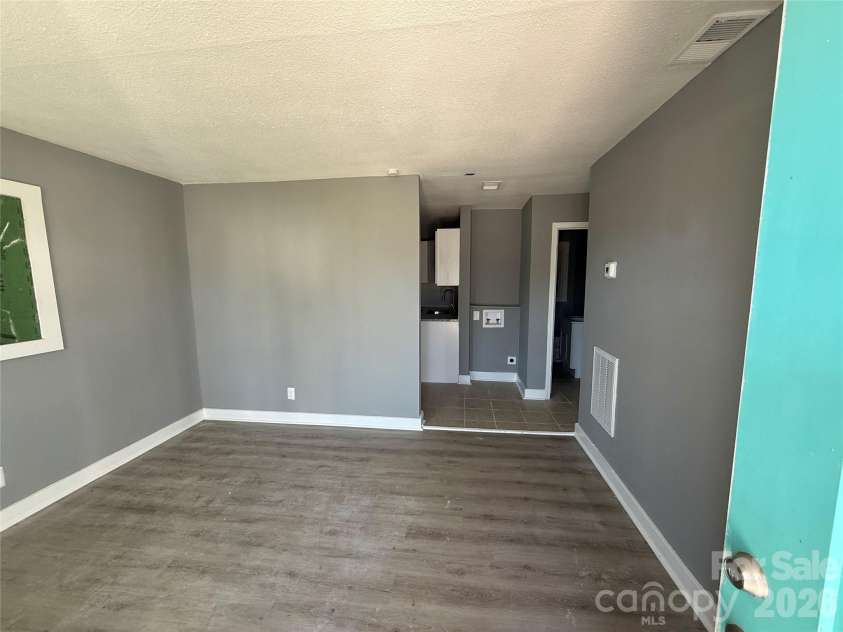 2232 Alma Court, Charlotte, NC 28206.  MLS# CAR4339954, YatesRealty ID 2669. 