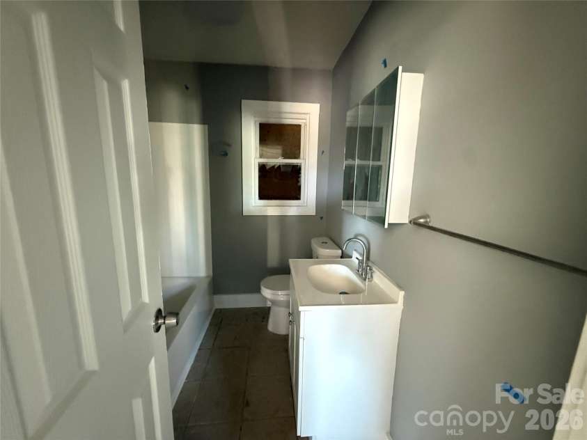 2232 Alma Court, Charlotte, NC 28206.  MLS# CAR4339954, YatesRealty ID 2669. 