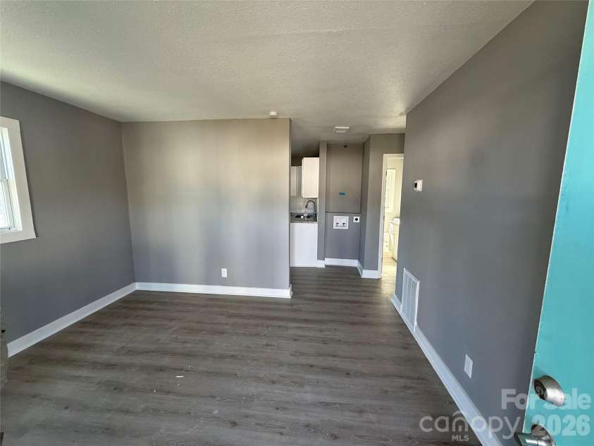 2232 Alma Court, Charlotte, NC 28206.  MLS# CAR4339954, YatesRealty ID 2669. 