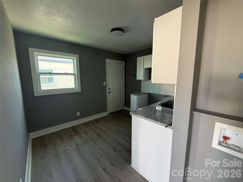 2232 Alma Court, Charlotte, NC 28206.  MLS# CAR4339954, YatesRealty ID 2669. 