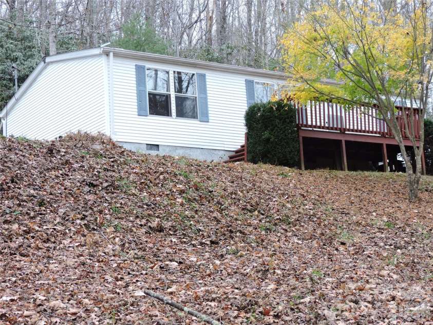 2271 Gouges Creek Road, Spruce Pine, NC 28777.  MLS# CAR4202059, YatesRealty ID 2669. 