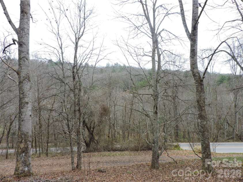 2271 Gouges Creek Road, Spruce Pine, NC 28777.  MLS# CAR4202059, YatesRealty ID 2669. 