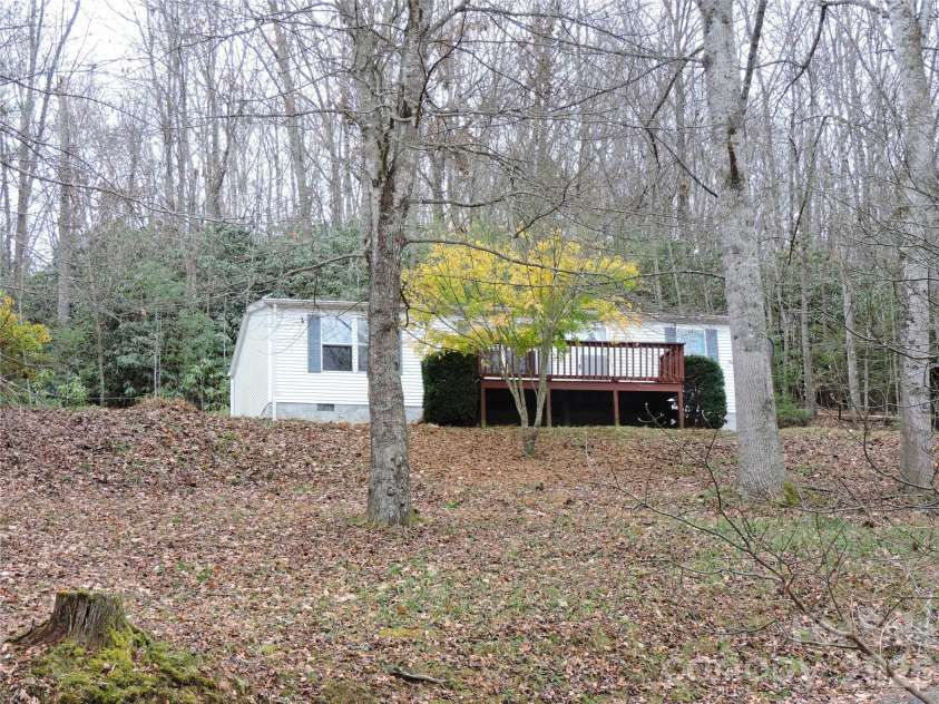 2271 Gouges Creek Road, Spruce Pine, NC 28777.  MLS# CAR4202059, YatesRealty ID 2669. 