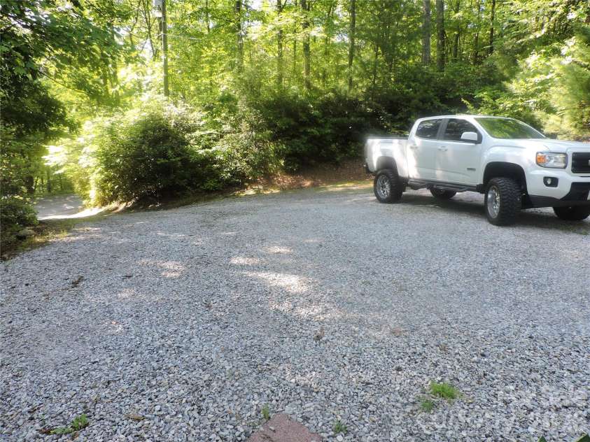 2271 Gouges Creek Road, Spruce Pine, NC 28777.  MLS# CAR4202059, YatesRealty ID 2669. Driveway