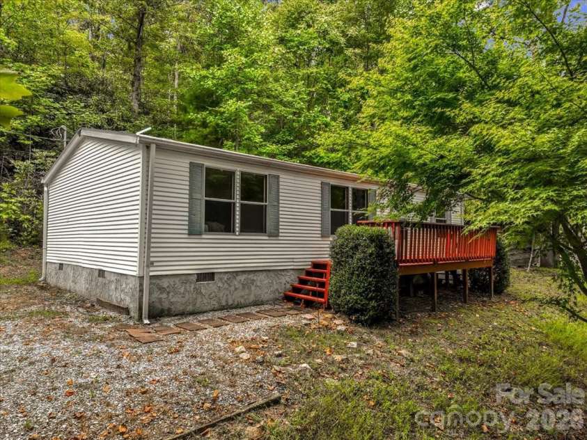 2271 Gouges Creek Road, Spruce Pine, NC 28777.  MLS# CAR4425630, YatesRealty ID 2669. 