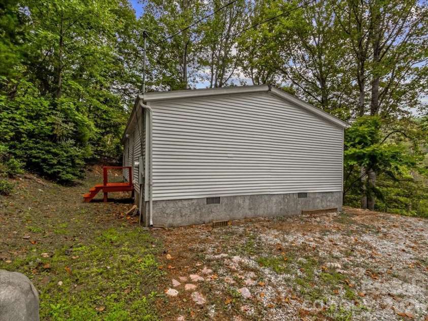 2271 Gouges Creek Road, Spruce Pine, NC 28777.  MLS# CAR4425630, YatesRealty ID 2669. 