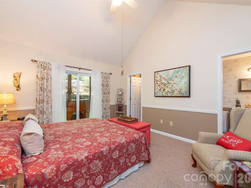 132 Rumbling Bald Road, Lake Lure, NC 28746.  MLS# CAR4385835, YatesRealty ID 26690. 