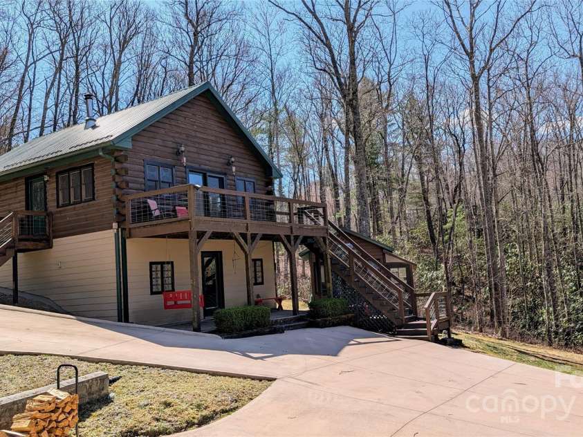 3214 Slick Fisher Road, Lake Toxaway, NC 28747.  MLS# CAR4267372, YatesRealty ID 26690. 