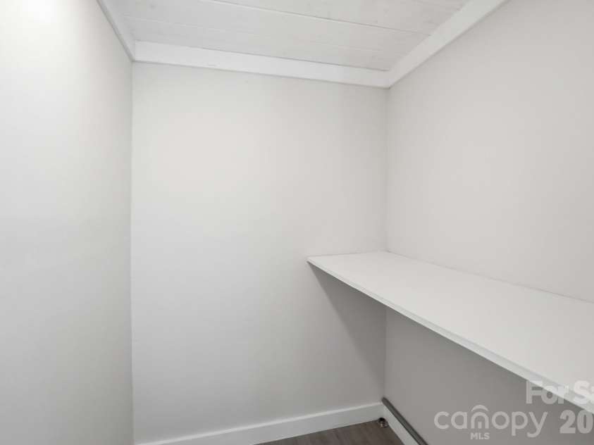 912 Laura Avenue, Kannapolis, NC 28083.  MLS# CAR4381175, YatesRealty ID 26691. 