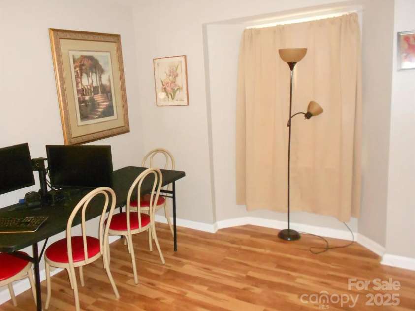 6148 Meadow Rose Lane, Charlotte, NC 28215.  MLS# CAR4273521, YatesRealty ID 26693. 