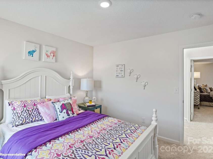 12129 Lady Bell Drive, Charlotte, NC 28278.  MLS# CAR4272565, YatesRealty ID 26694. 