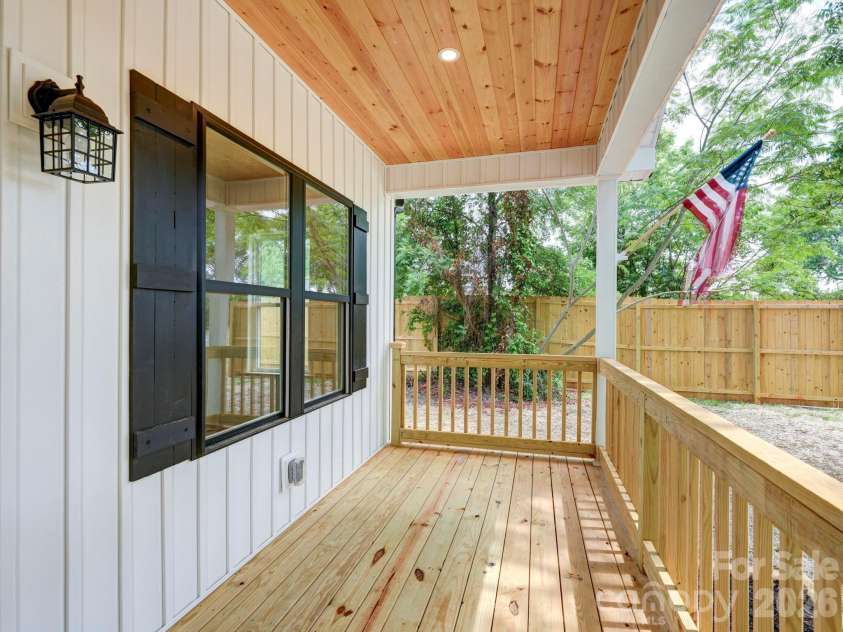 232 Brumley Road, Mooresville, NC 28115.  MLS# CAR4384166, YatesRealty ID 26695. 