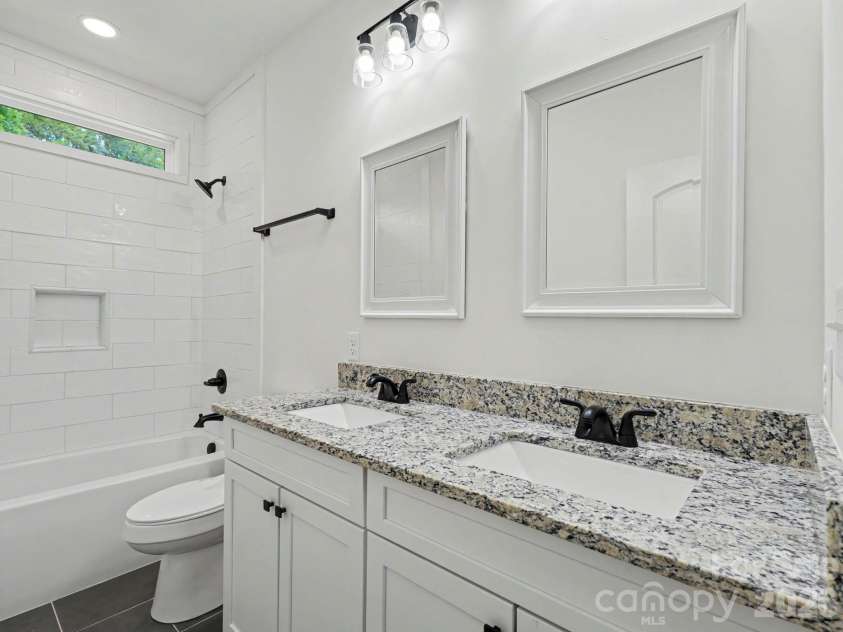232 Brumley Road, Mooresville, NC 28115.  MLS# CAR4384166, YatesRealty ID 26695. 