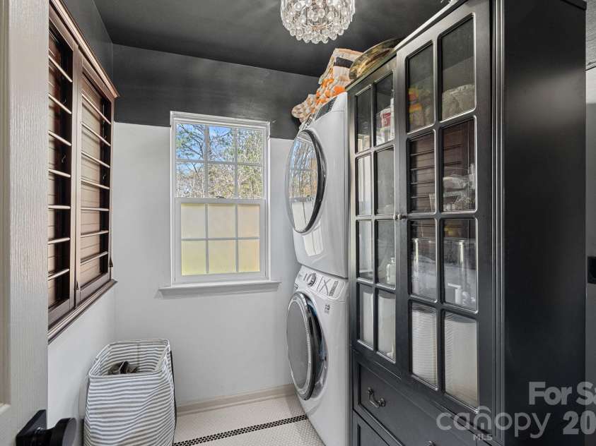 19917 Marina Village Drive, Cornelius, NC 28031.  MLS# CAR4384633, YatesRealty ID 26696. 