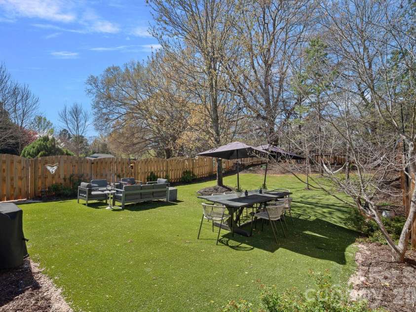 19917 Marina Village Drive, Cornelius, NC 28031.  MLS# CAR4384633, YatesRealty ID 26696. 