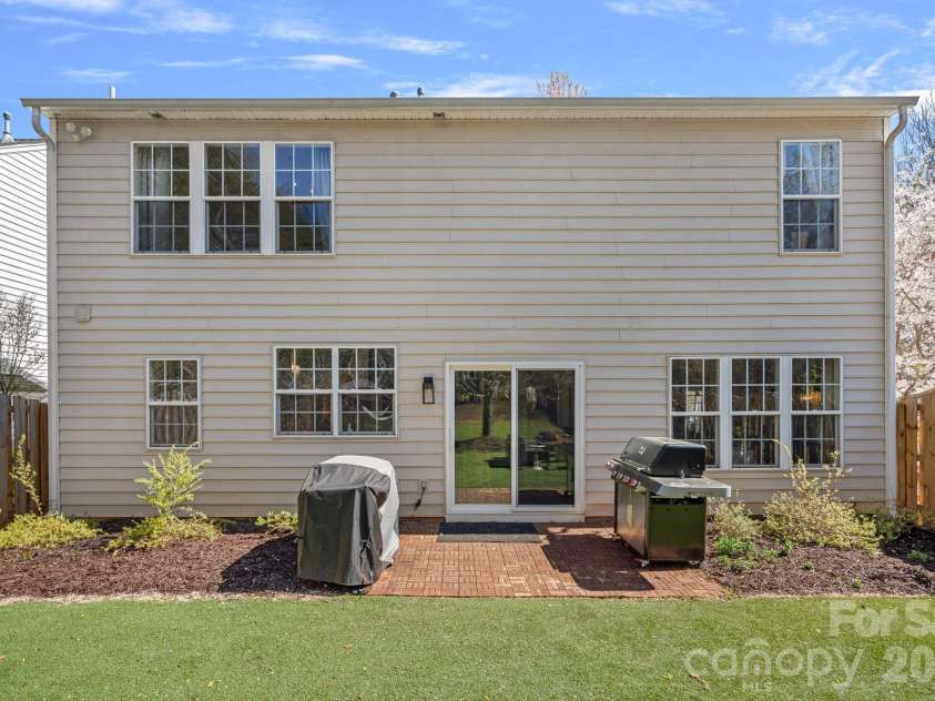 19917 Marina Village Drive, Cornelius, NC 28031.  MLS# CAR4384633, YatesRealty ID 26696. 