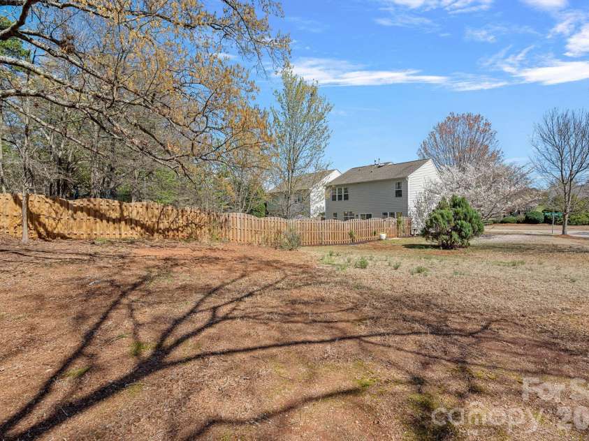 19917 Marina Village Drive, Cornelius, NC 28031.  MLS# CAR4384633, YatesRealty ID 26696. 