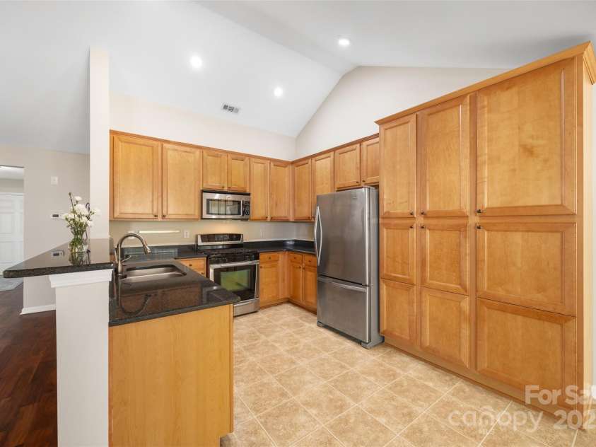 4323 Wiregrass Road, Indian Land, SC 29707.  MLS# CAR4235609, YatesRealty ID 26697. Kitchen