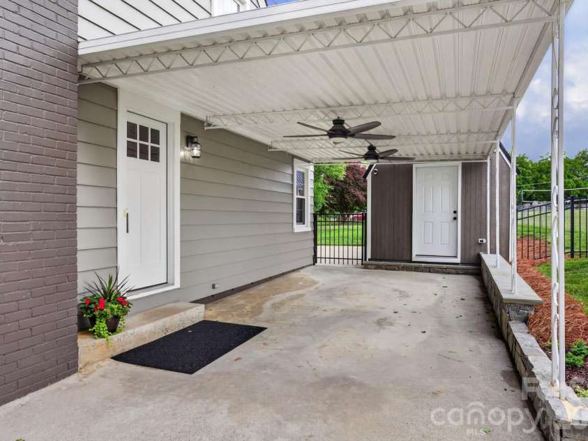 1016 Raney Street, Salisbury, NC 28146.  MLS# CAR4386876, YatesRealty ID 26698. 