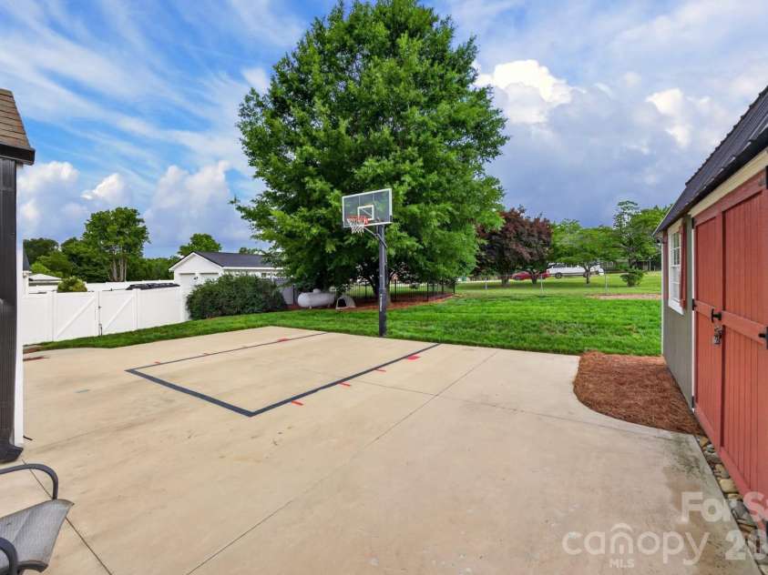 1016 Raney Street, Salisbury, NC 28146.  MLS# CAR4386876, YatesRealty ID 26698. 