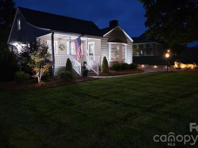 1016 Raney Street, Salisbury, NC 28146.  MLS# CAR4386876, YatesRealty ID 26698. 