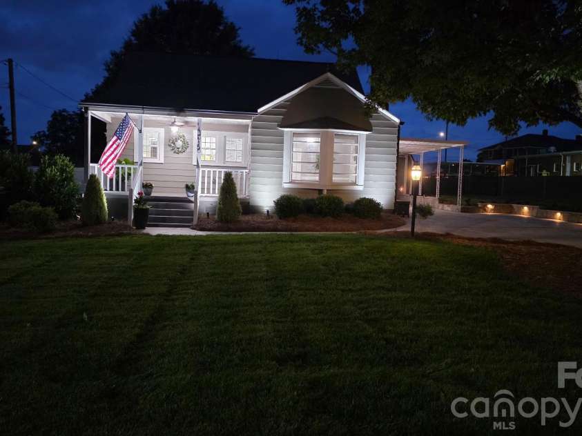 1016 Raney Street, Salisbury, NC 28146.  MLS# CAR4386876, YatesRealty ID 26698. 