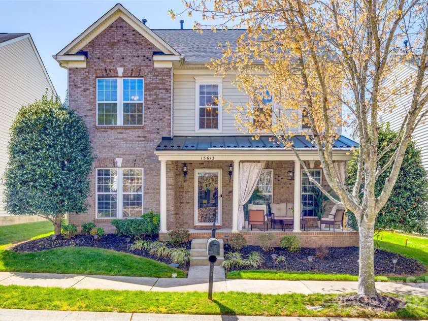 15613 Troubadour Lane, Huntersville, NC 28078.  MLS# CAR4245740, YatesRealty ID 26698. 