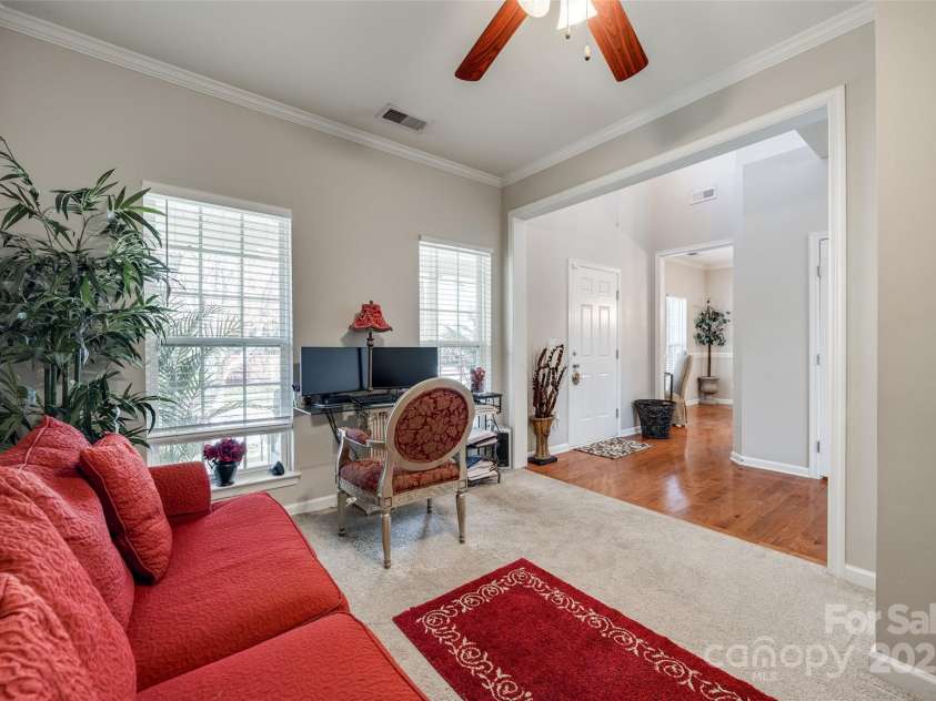 15613 Troubadour Lane, Huntersville, NC 28078.  MLS# CAR4245740, YatesRealty ID 26698. 