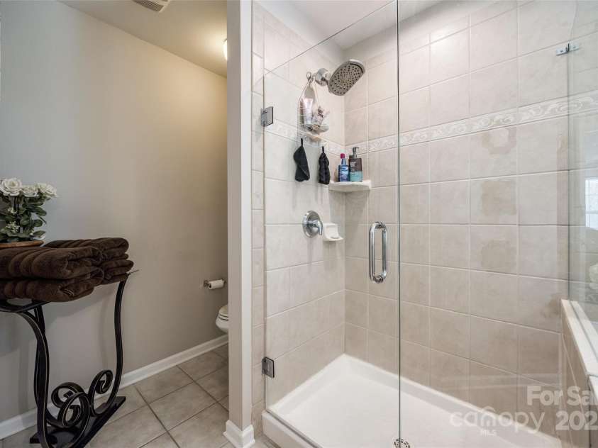 15613 Troubadour Lane, Huntersville, NC 28078.  MLS# CAR4245740, YatesRealty ID 26698. 