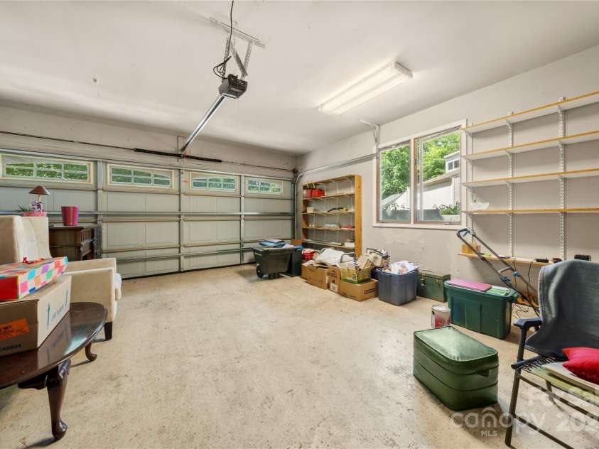 7 Turtle Lane, Clover, SC 29710.  MLS# CAR4257060, YatesRealty ID 26699. 2 car garage