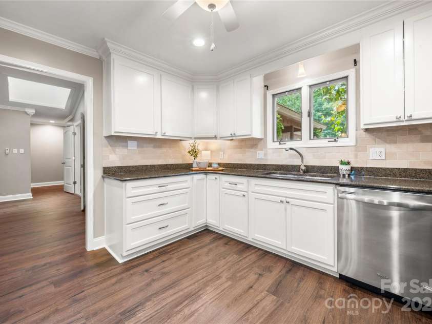 7 Turtle Lane, Clover, SC 29710.  MLS# CAR4257060, YatesRealty ID 26699. 