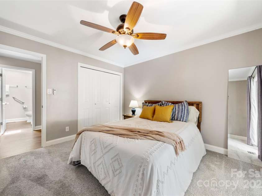 7 Turtle Lane, Clover, SC 29710.  MLS# CAR4257060, YatesRealty ID 26699. 