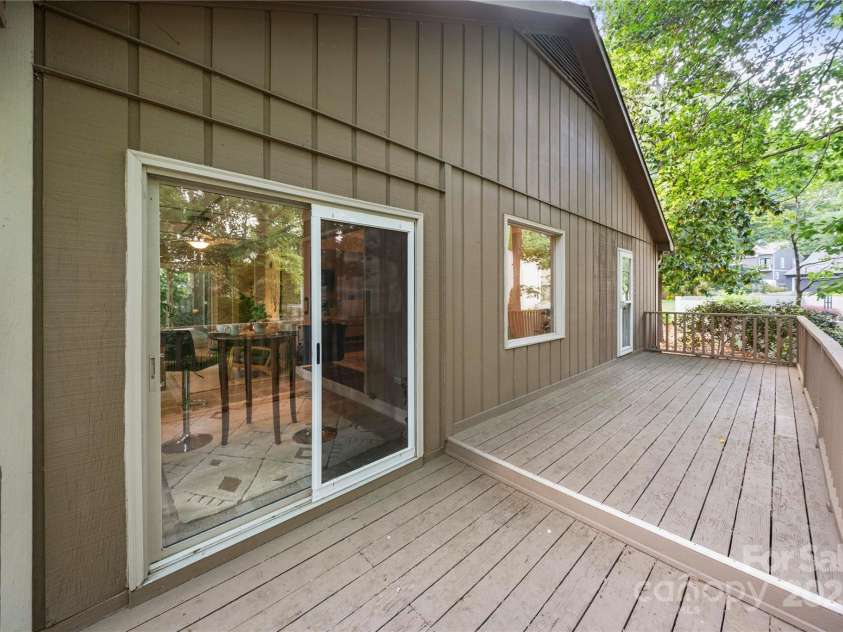 7 Turtle Lane, Clover, SC 29710.  MLS# CAR4257060, YatesRealty ID 26699. Side deck