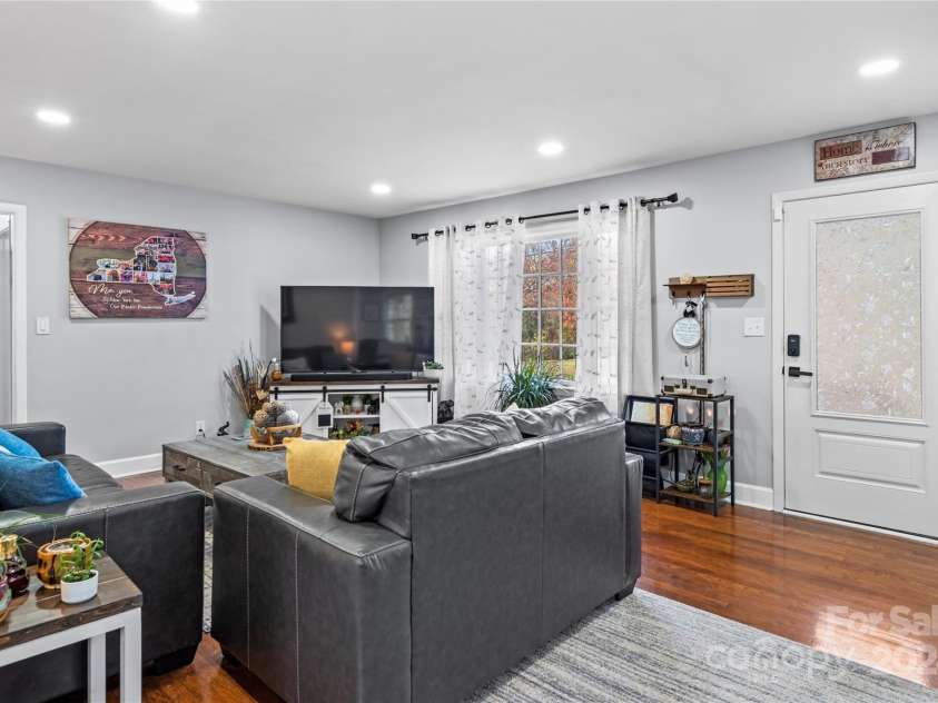 150 Norman Road, Winston Salem, NC 27106.  MLS# CAR4199725, YatesRealty ID 267. 