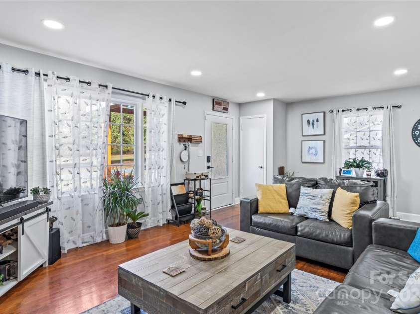 150 Norman Road, Winston Salem, NC 27106.  MLS# CAR4199725, YatesRealty ID 267. 