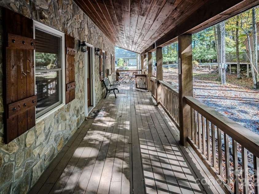 719 Pine Ridge Road, Beech Mountain, NC 28604.  MLS# CAR4315969, YatesRealty ID 267. 