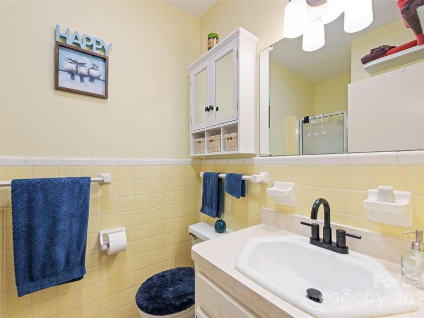58 Campbell Creek Road, Maggie Valley, NC 28751.  MLS# CAR4267072, YatesRealty ID 26700. 
